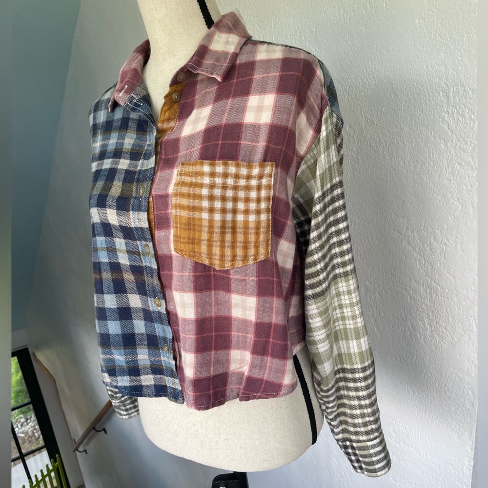 American Womens Eagle Plaid Patchwork Cropped Fla… - image 2